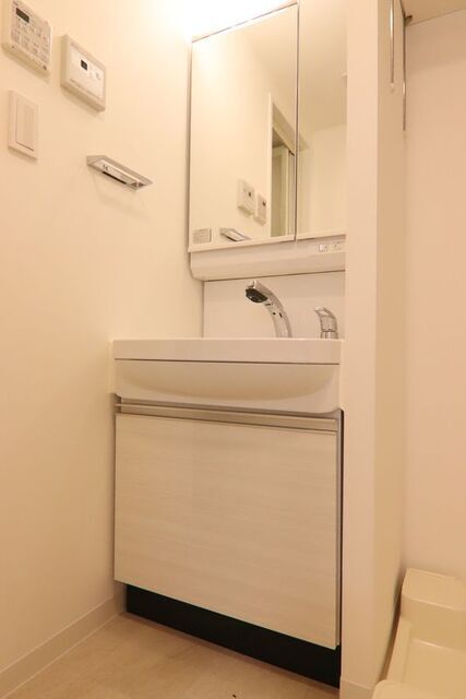 洗面設備　※別室の参考写真の為、現況優先です。