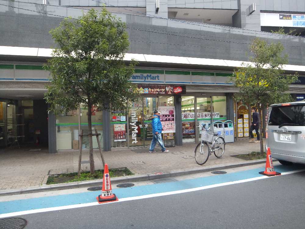 コンビニ　ファミリーマート小岩東店（コンビニ）まで107m