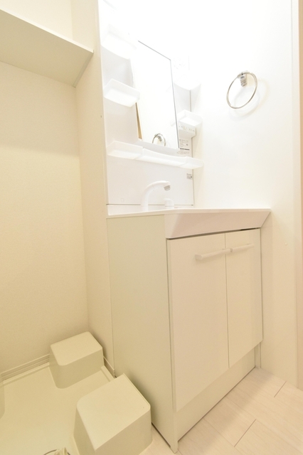 洗面設備　洗髪洗面化粧台　室内洗濯機置場