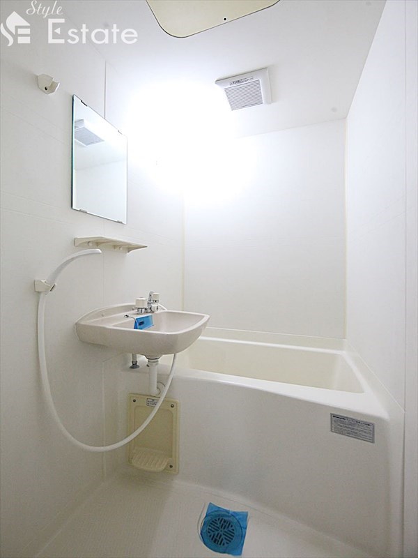 バス・シャワールーム　バスルーム