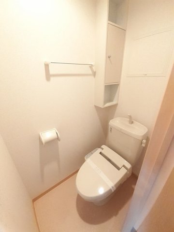 トイレ　トイレもきれいです