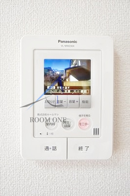 セキュリティ　モニター付きインターホンです。