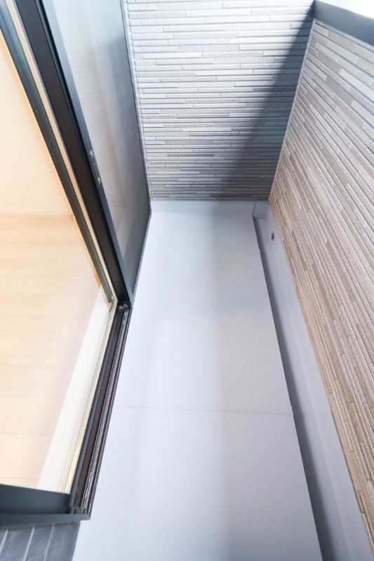 バルコニー　図面と現状に相違がある場合には現状を優先