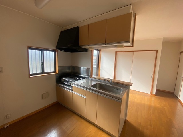 キッチン　対面キッチンで料理も楽しく