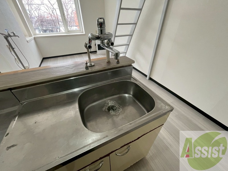 洗面設備　こちらに洗面台があります。朝の洗顔はこちらで。