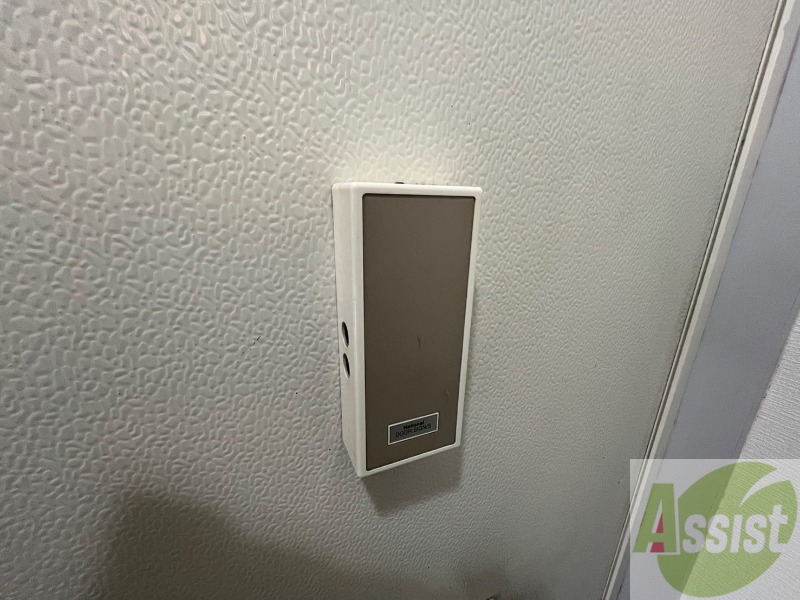 セキュリティ　来客時にはこちらのチャイムが鳴りますよ。