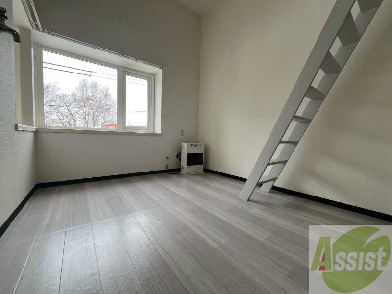 居室・リビング　広くてキレイなお部屋が広がっていて、充実した生活が送れそう。