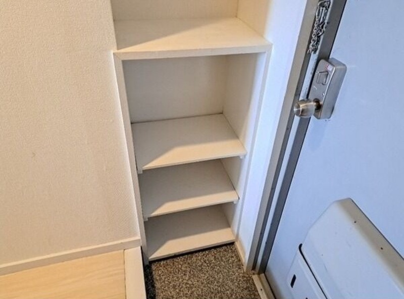 玄関　図面と現状に相違がある場合には現状を優先