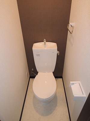 トイレ　別号室参考写真