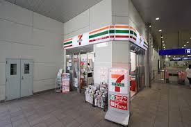 コンビニ　セブンイレブン京急ST梅屋敷店（コンビニ）まで277m