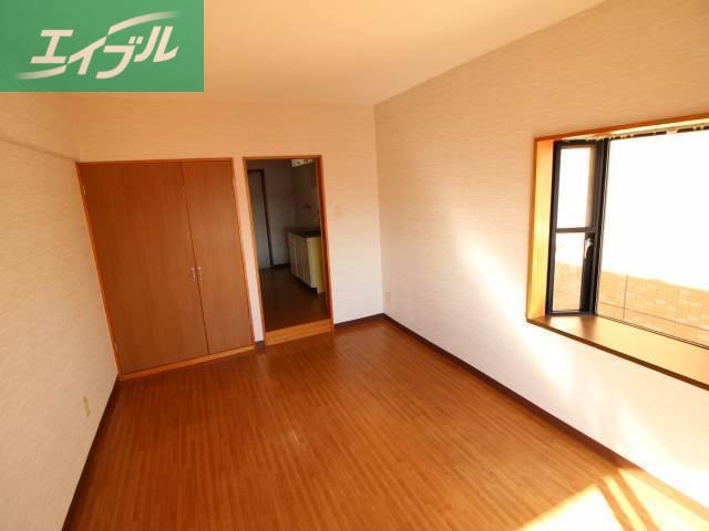 その他部屋・スペース　出窓付き