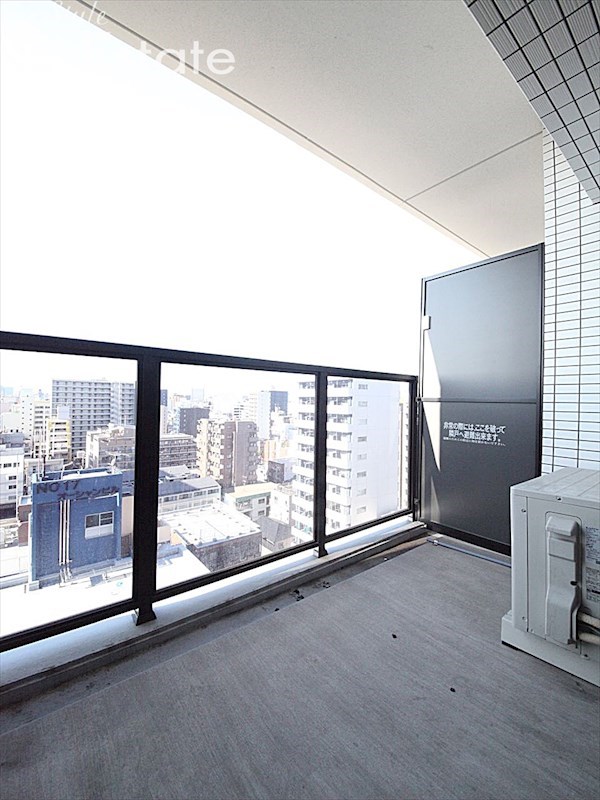 バルコニー　バルコニー