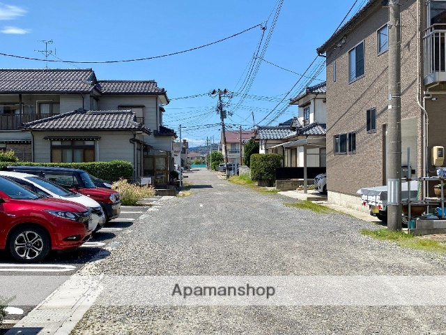 その他　前面道路（その他）まで0m