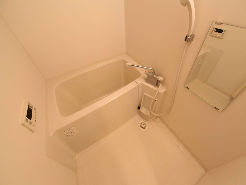 バス・シャワールーム　追い焚き　オートバス機能付バスルーム