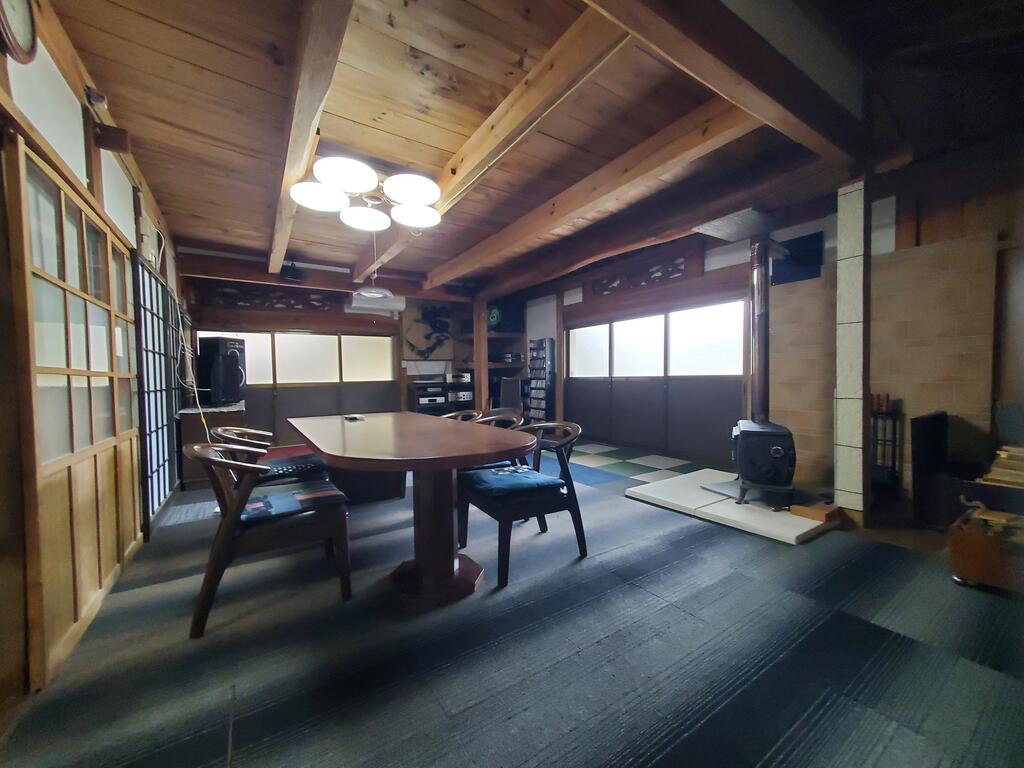 その他　納屋スペースの1階は広大なフリースペースになっています。