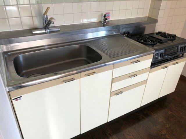 キッチン　※別部屋参考写真