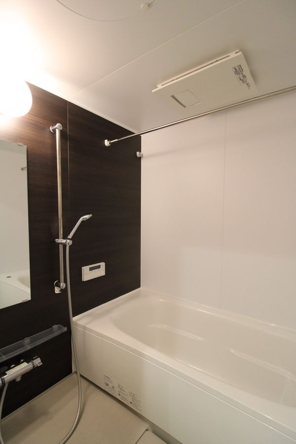 バス・シャワールーム　バス