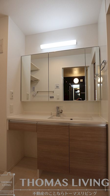 洗面設備　写真準備中の為、同建築会社の別新築の写真でご参考ください。