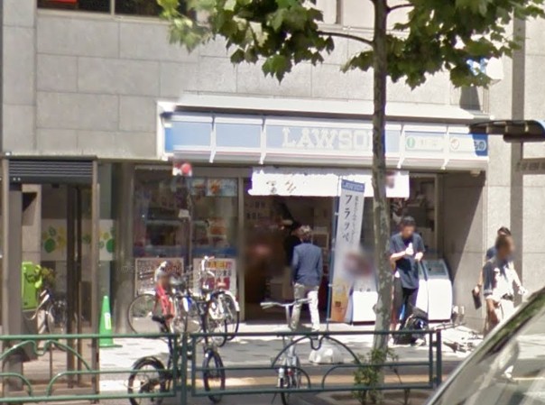 コンビニ　ローソン新宿大久保二丁目店（コンビニ）まで355m