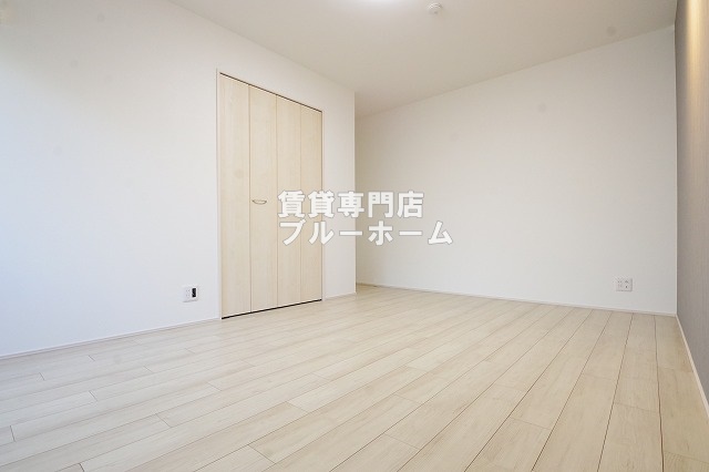 その他　別角度からの洋室です！