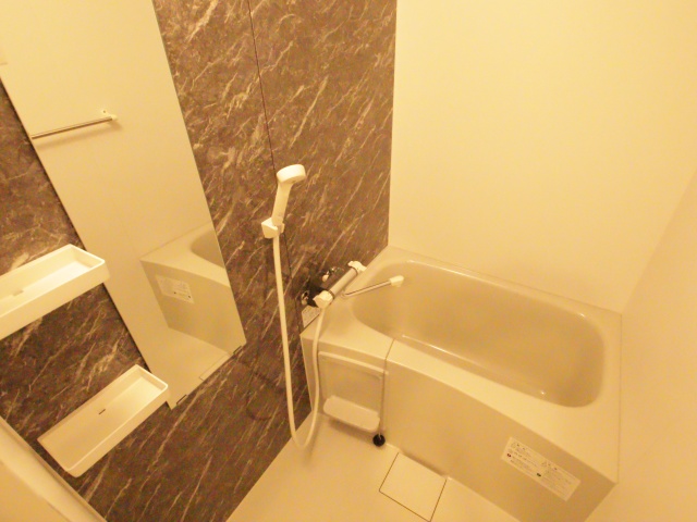 バス・シャワールーム　※別室の参考写真の為、現況優先です。