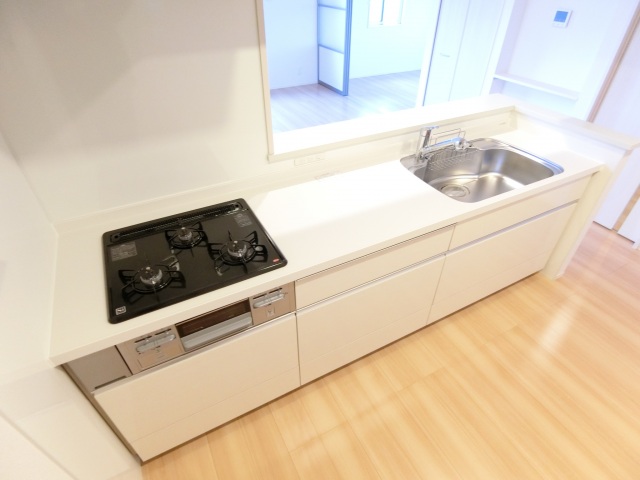 キッチン　3口ガスシステムキッチン