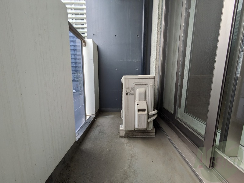 バルコニー　バルコニーが広くプチガーデニングも出来そうですね～。