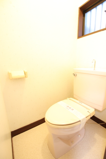 トイレ　バストイレ別です◎