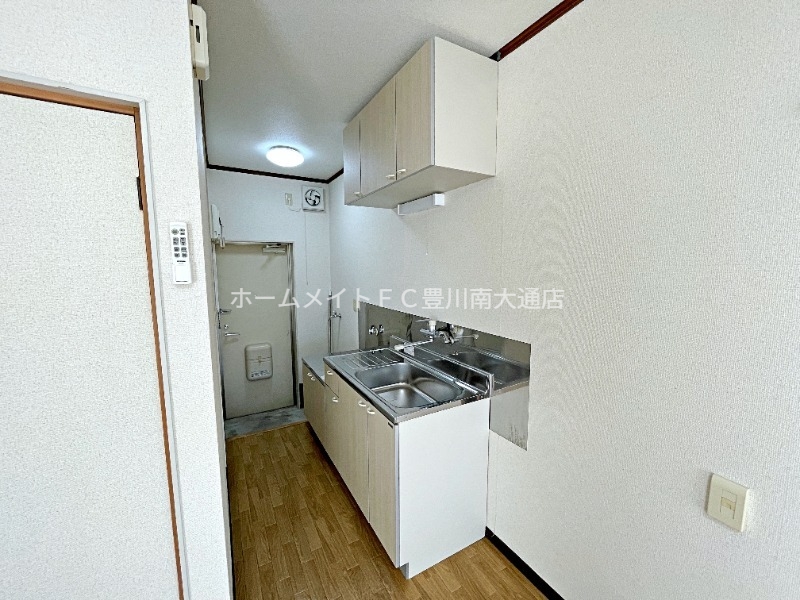 キッチン　同型別部屋写真