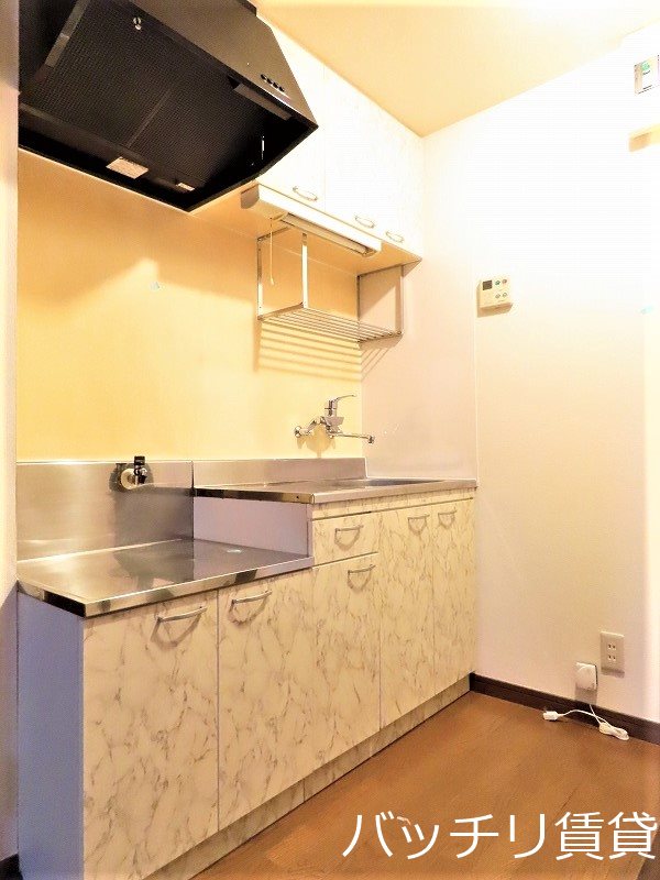 キッチン　同型タイプの為現状優先