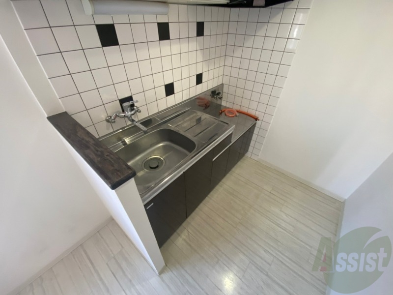 キッチン　ガスキッチンです。２口コンロが設置できます。