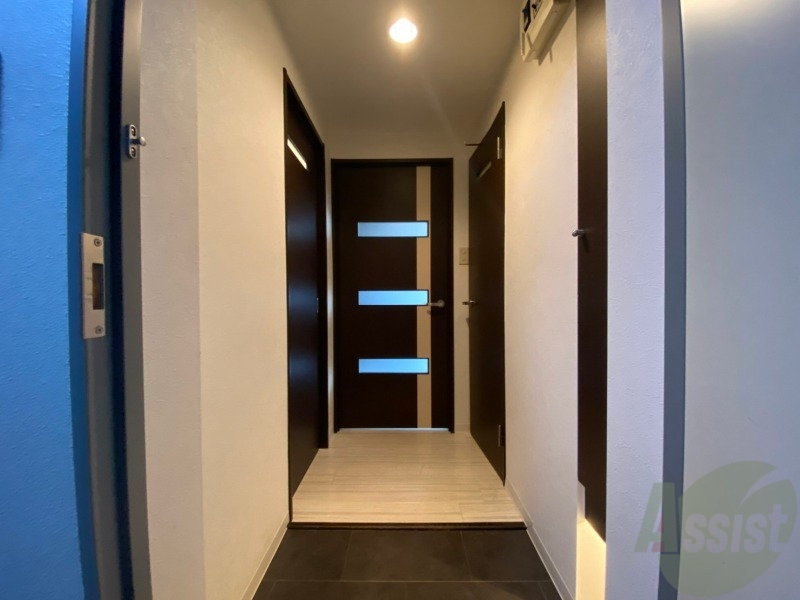 玄関　玄関の様子です。明るい印象ですね。気分もあがりそう。