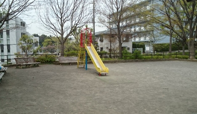 公園　品濃中央公園（公園）まで800m