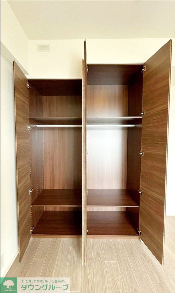 収納　クローゼット（約6.5帖の洋室）