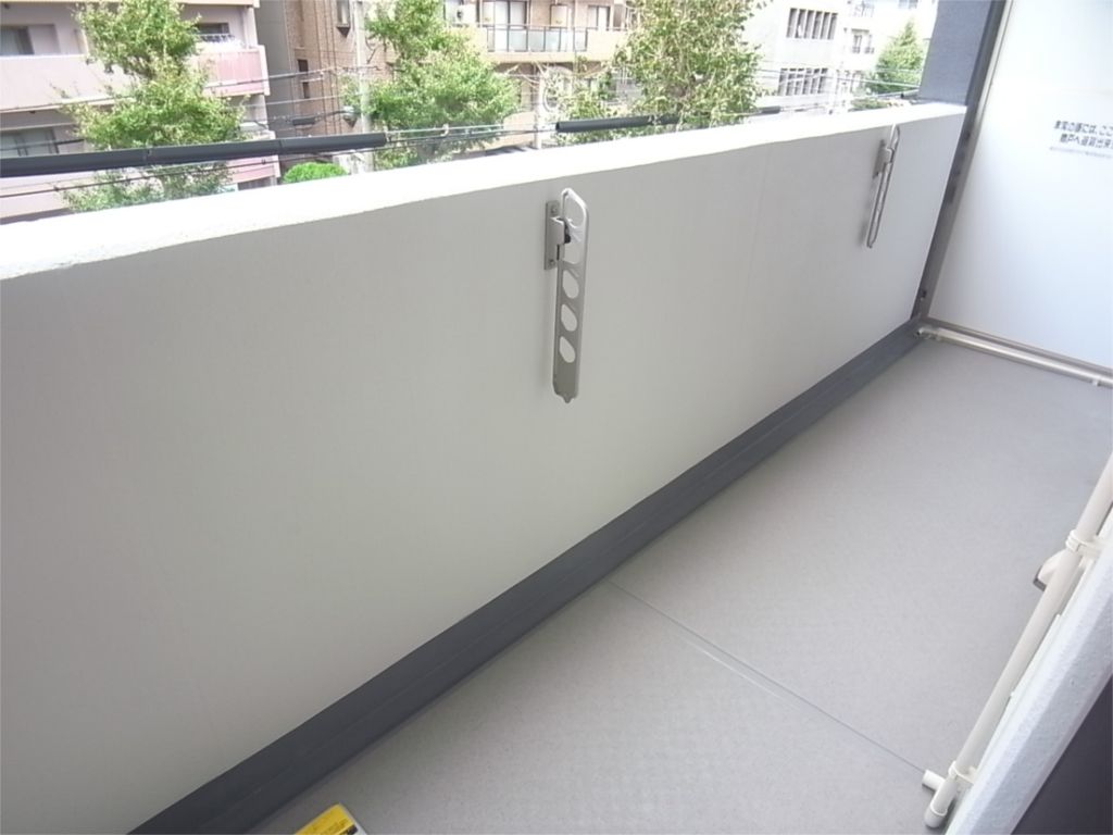 バルコニー　奥行きがあり使いやすいバルコニーです