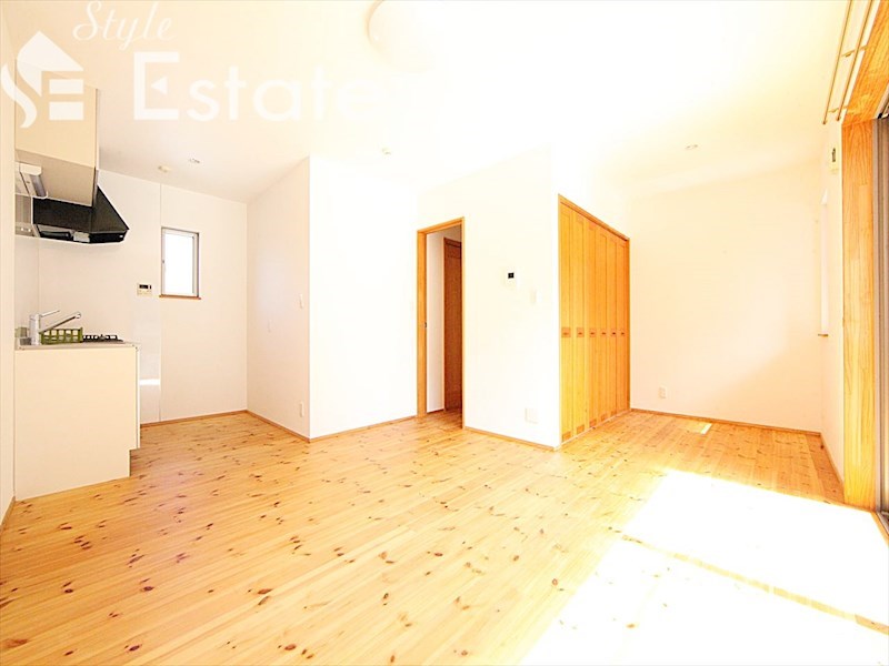 居室・リビング　内装