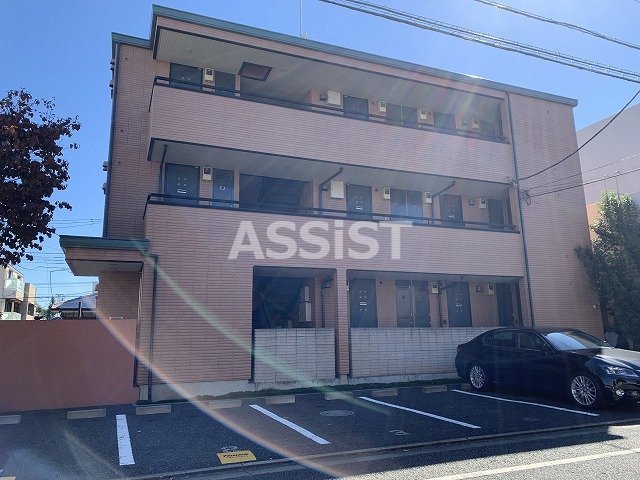 建物外観　お電話でお問い合わせ頂きますとスムーズに対応可能です＾＾