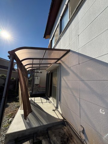 庭　１Fテラス　LDKからすぐ外で洗濯物干すのに便利