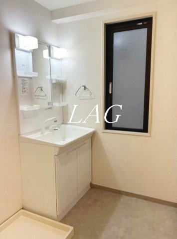 洗面設備　洗面台です。