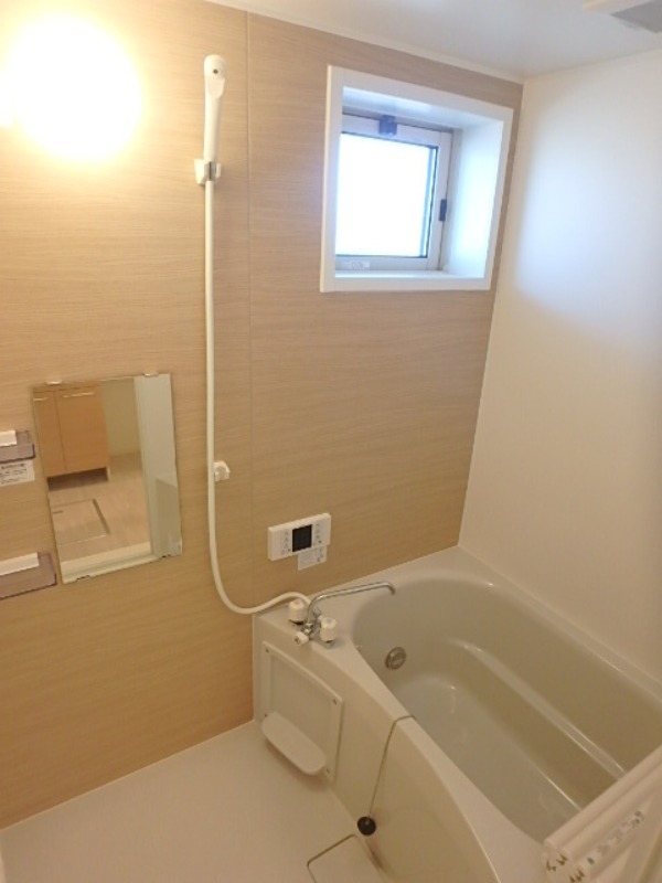 バス・シャワールーム　図面と現状に相違がある場合には現状を優先