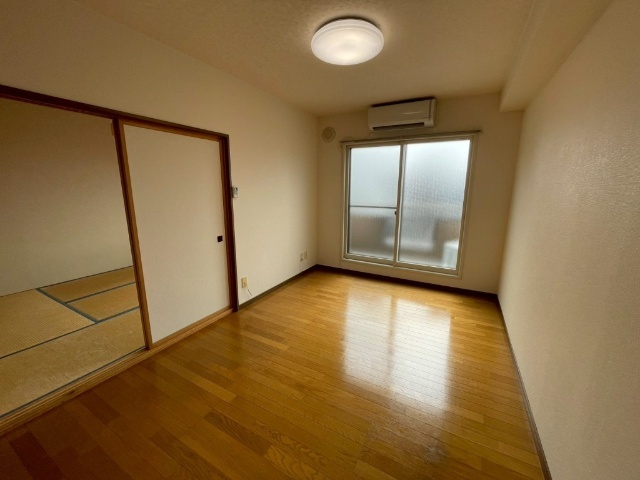 居室・リビング　写真は別室参照のため参考程度にご覧ください。