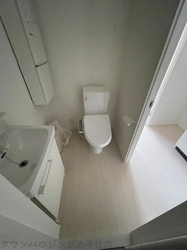 玄関　バルコニー