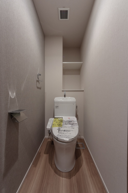 トイレ　※写真は同タイプ住戸です。