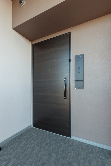 玄関　※写真は同タイプ住戸です。