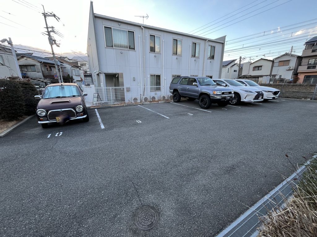 駐車場　駐車場