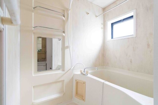 バス・シャワールーム　バス