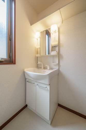 洗面設備　洗面化粧台