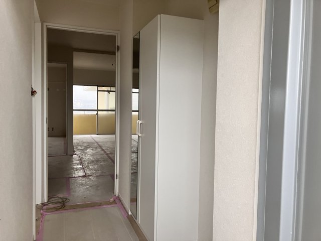 玄関　シューズボックス付きの玄関です★