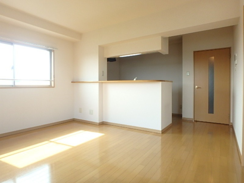 居室・リビング　図面と現状に相違がある場合には現状を優先