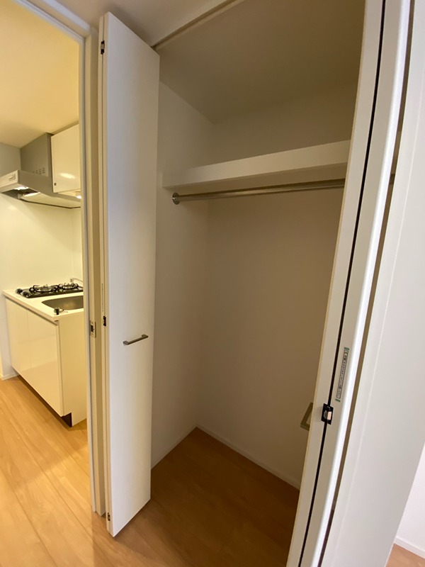 収納　★クローゼットは季節ものを収納するのにも便利です